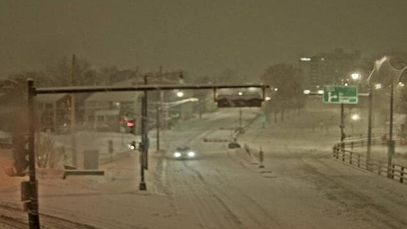 Mac Donald Bridge - Dartmouth bound