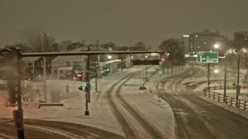 Mac Donald Bridge - Dartmouth bound