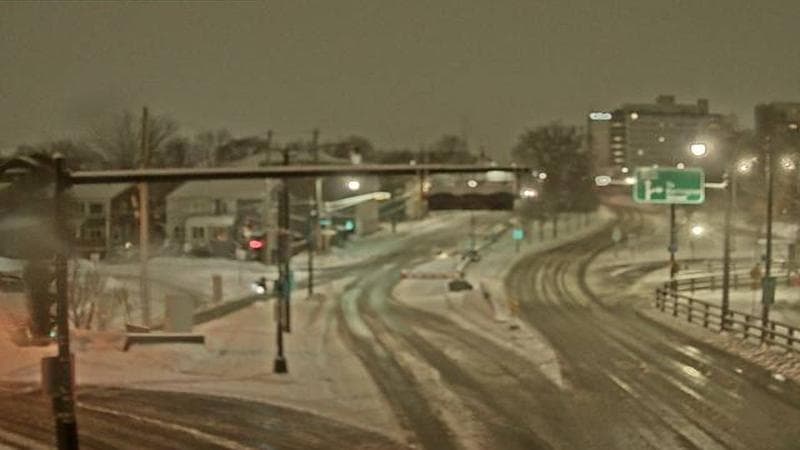 Mac Donald Bridge - Dartmouth bound