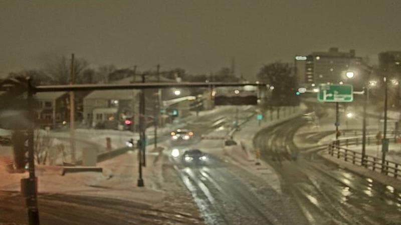Mac Donald Bridge - Dartmouth bound