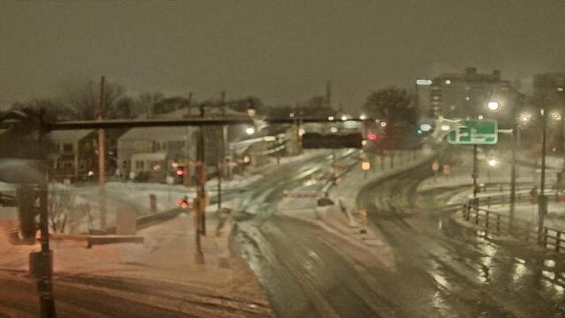 Mac Donald Bridge - Dartmouth bound