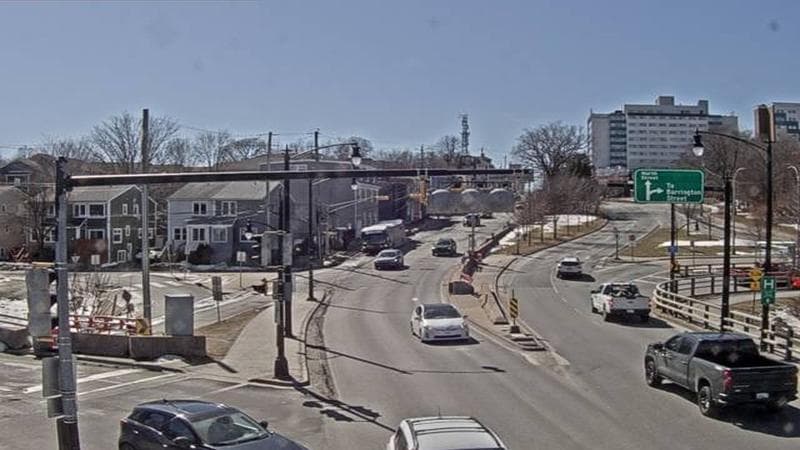 Mac Donald Bridge - Dartmouth bound