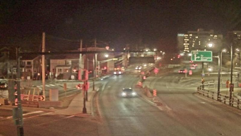 Mac Donald Bridge - Dartmouth bound