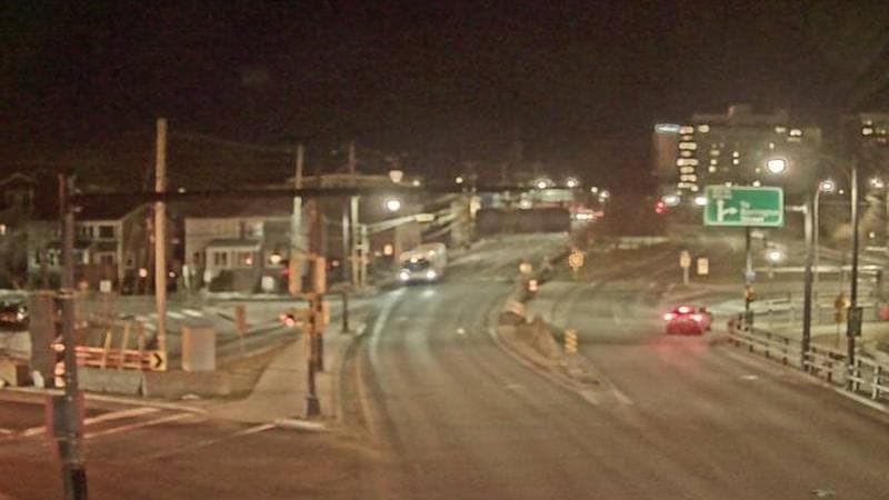 Mac Donald Bridge - Dartmouth bound