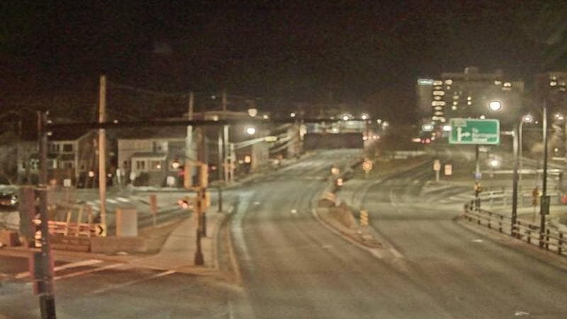 Mac Donald Bridge - Dartmouth bound