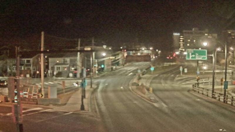 Mac Donald Bridge - Dartmouth bound