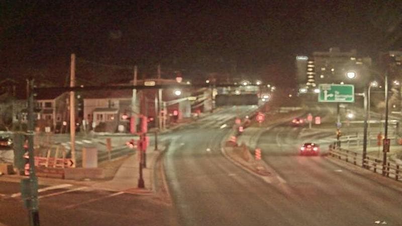 Mac Donald Bridge - Dartmouth bound