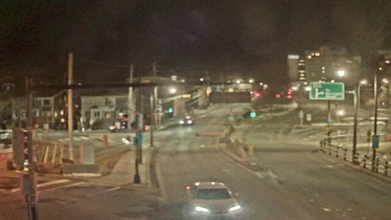 Mac Donald Bridge - Dartmouth bound