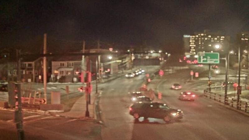 Mac Donald Bridge - Dartmouth bound