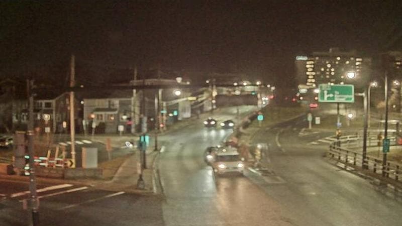Mac Donald Bridge - Dartmouth bound
