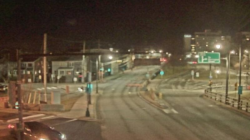 Mac Donald Bridge - Dartmouth bound