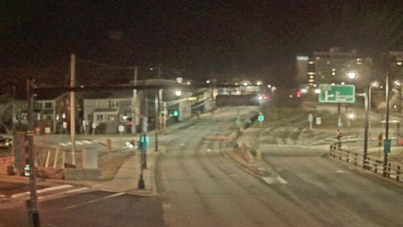 Mac Donald Bridge - Dartmouth bound