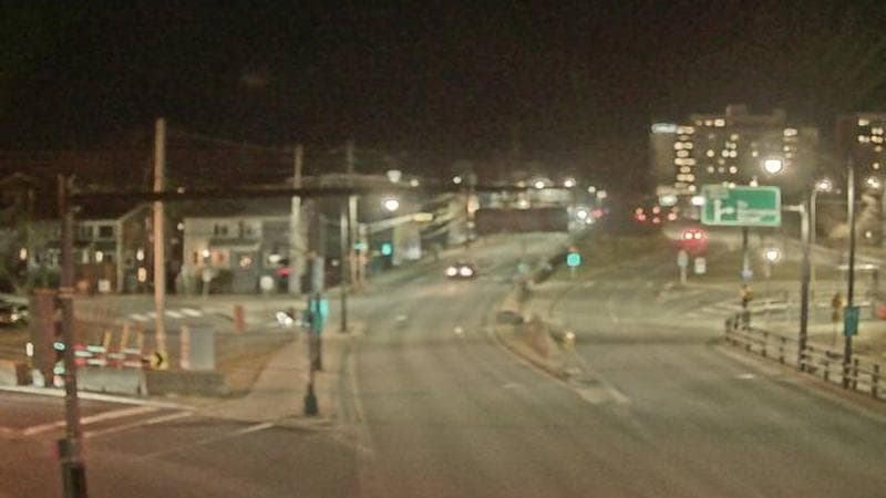 Mac Donald Bridge - Dartmouth bound