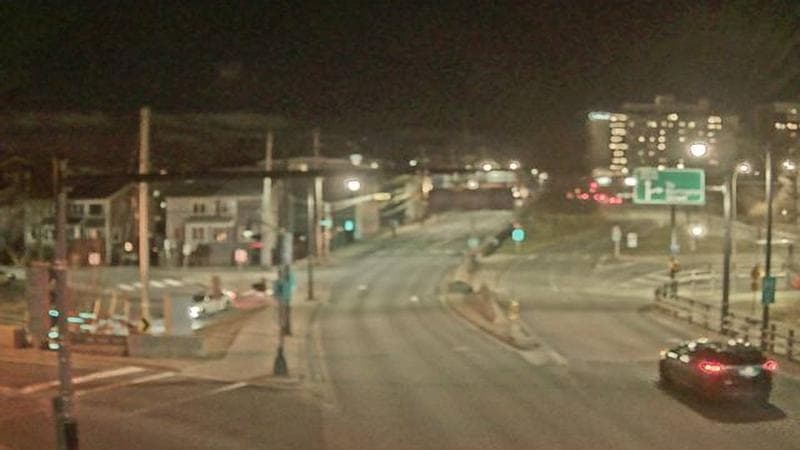 Mac Donald Bridge - Dartmouth bound