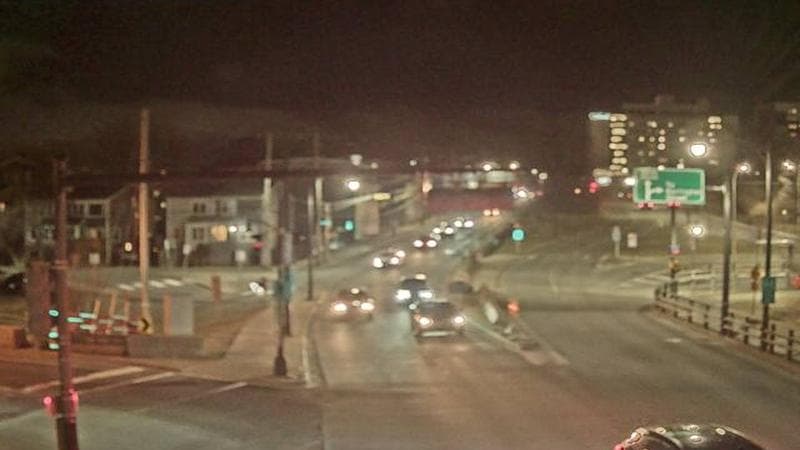 Mac Donald Bridge - Dartmouth bound