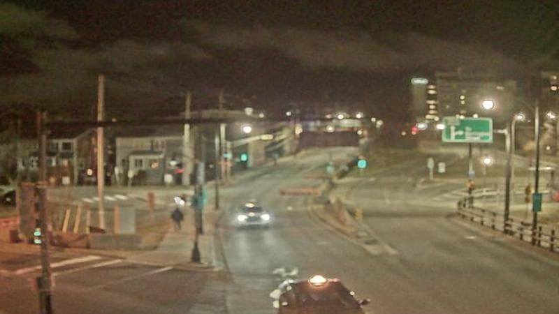 Mac Donald Bridge - Dartmouth bound