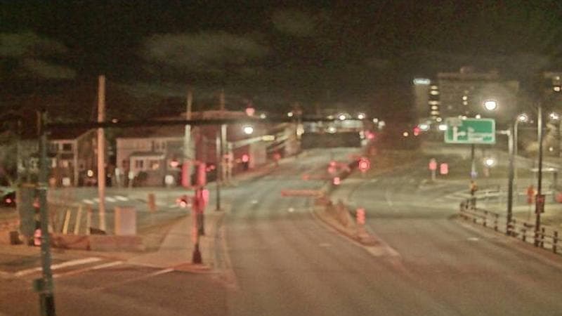 Mac Donald Bridge - Dartmouth bound