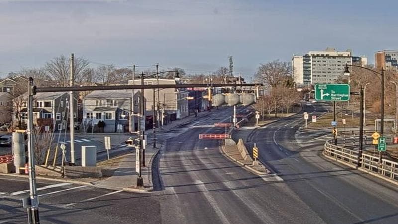 Mac Donald Bridge - Dartmouth bound
