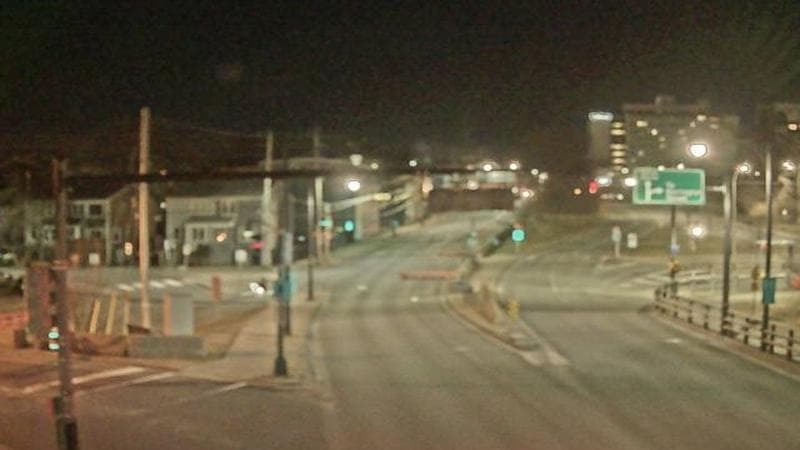 Mac Donald Bridge - Dartmouth bound