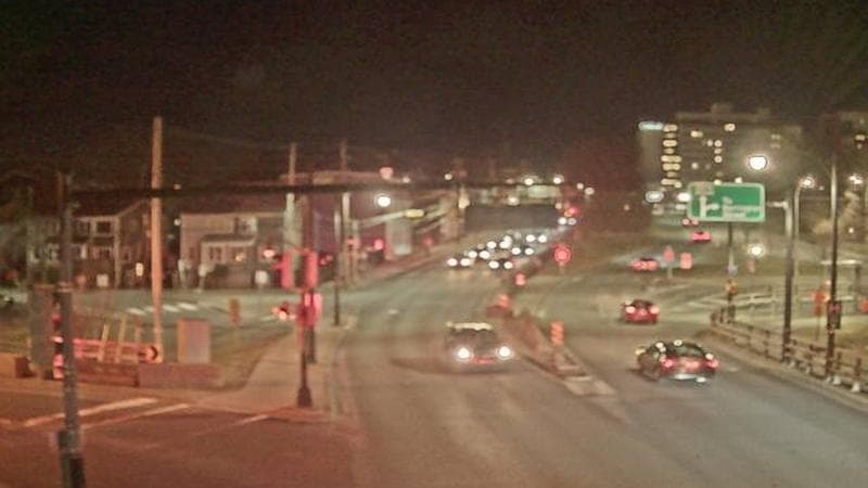 Mac Donald Bridge - Dartmouth bound