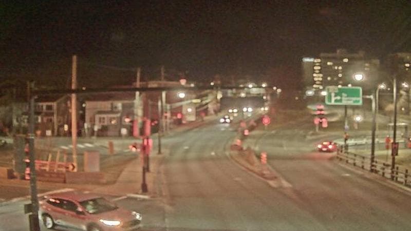 Mac Donald Bridge - Dartmouth bound