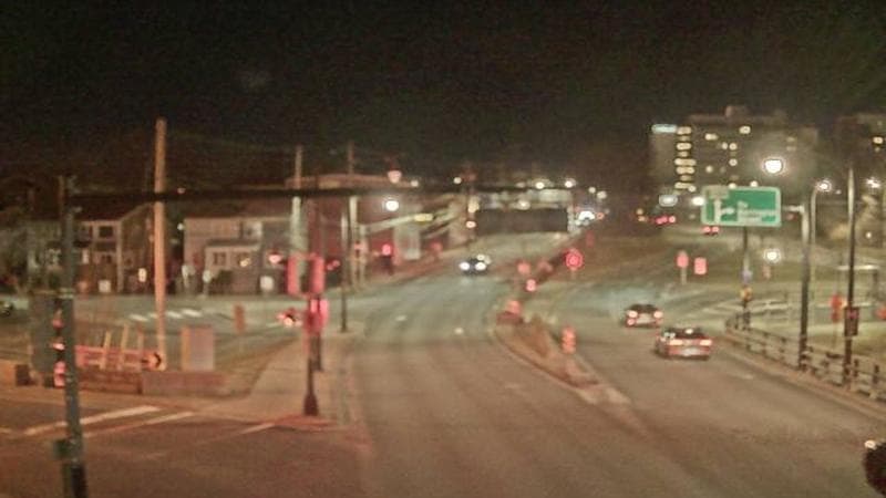 Mac Donald Bridge - Dartmouth bound