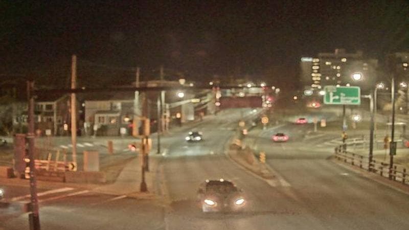 Mac Donald Bridge - Dartmouth bound