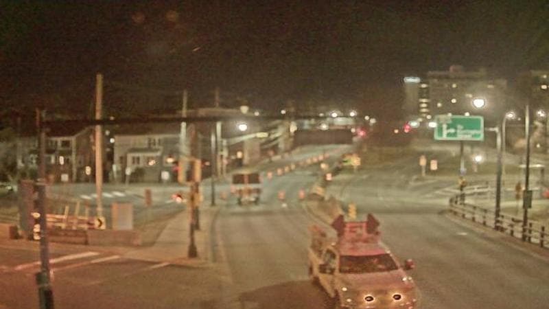 Mac Donald Bridge - Dartmouth bound