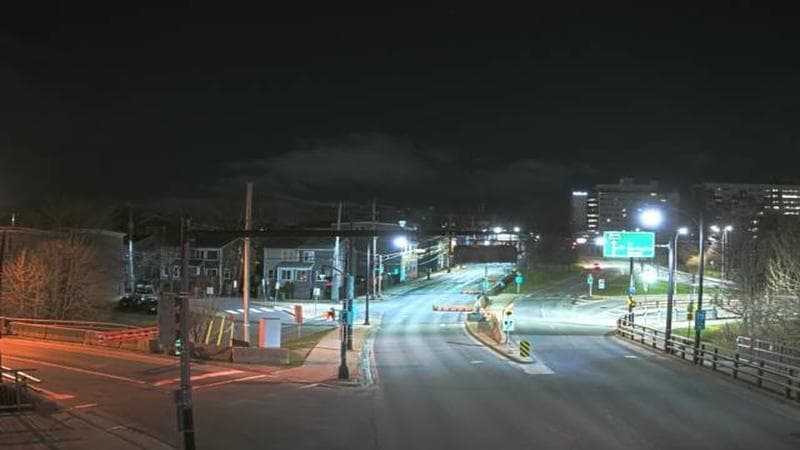 Mac Donald Bridge - Dartmouth bound