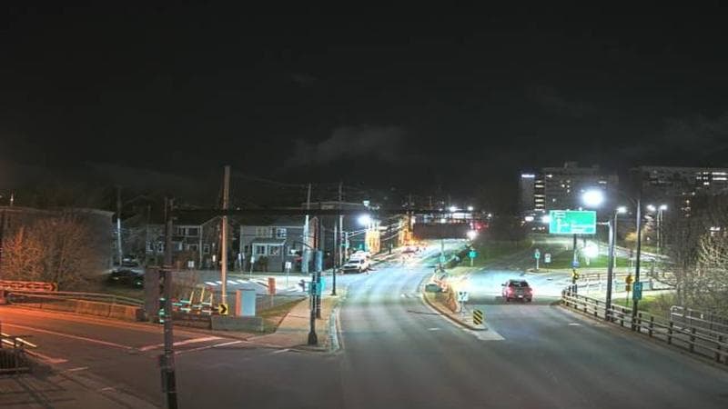 Mac Donald Bridge - Dartmouth bound