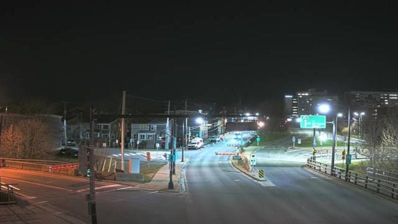 Mac Donald Bridge - Dartmouth bound