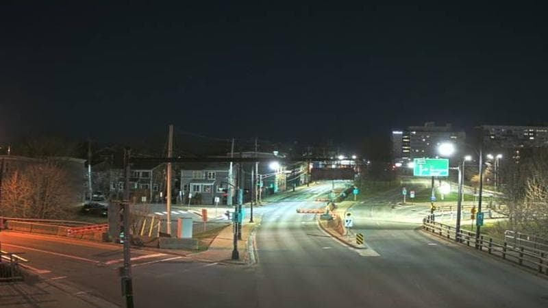 Mac Donald Bridge - Dartmouth bound