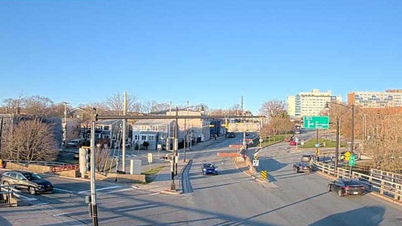 Mac Donald Bridge - Dartmouth bound