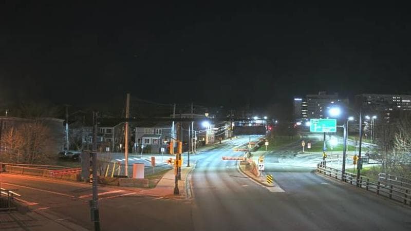 Mac Donald Bridge - Dartmouth bound