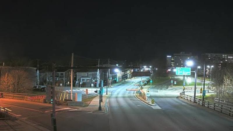 Mac Donald Bridge - Dartmouth bound
