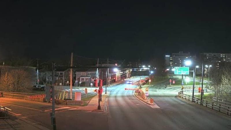 Mac Donald Bridge - Dartmouth bound