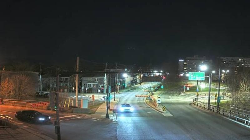 Mac Donald Bridge - Dartmouth bound