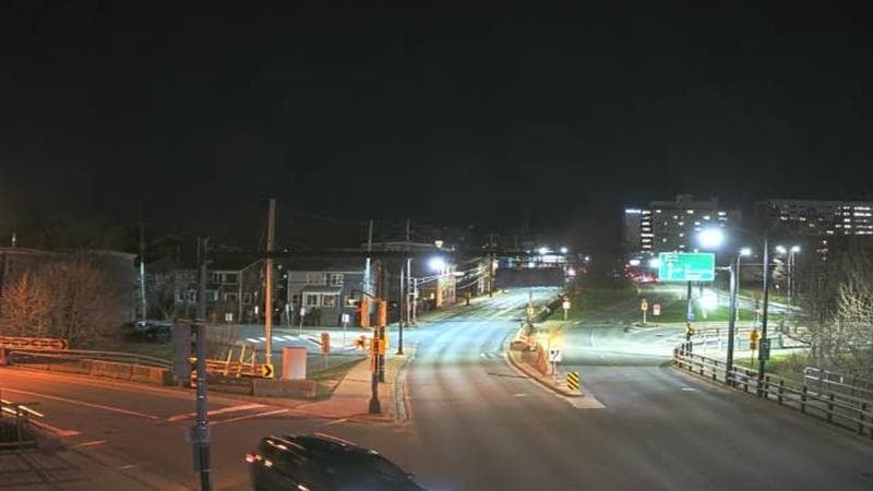 Mac Donald Bridge - Dartmouth bound