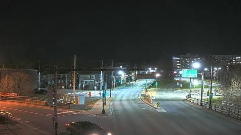 Mac Donald Bridge - Dartmouth bound