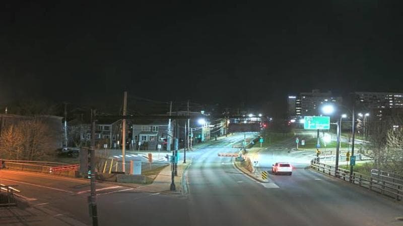 Mac Donald Bridge - Dartmouth bound