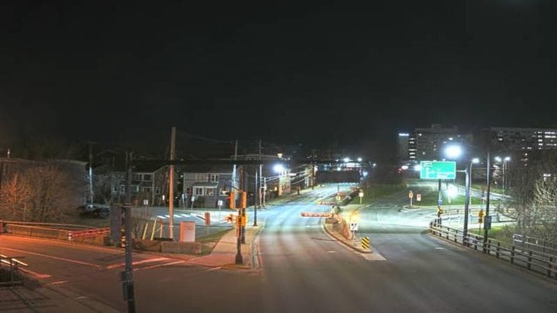 Mac Donald Bridge - Dartmouth bound