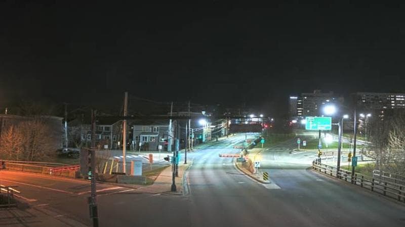 Mac Donald Bridge - Dartmouth bound