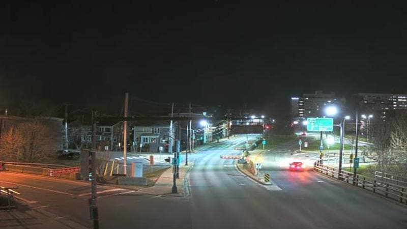 Mac Donald Bridge - Dartmouth bound