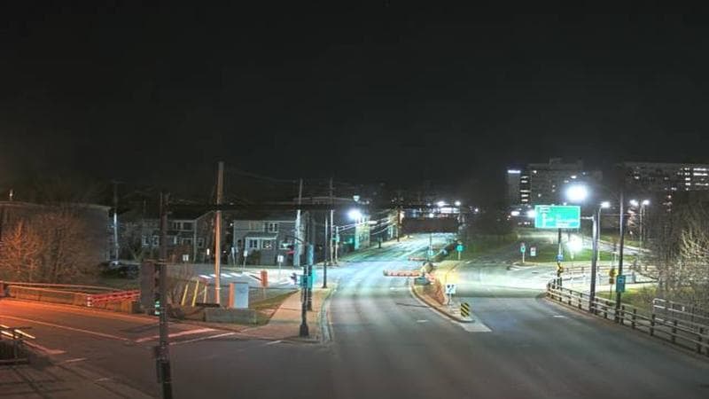 Mac Donald Bridge - Dartmouth bound
