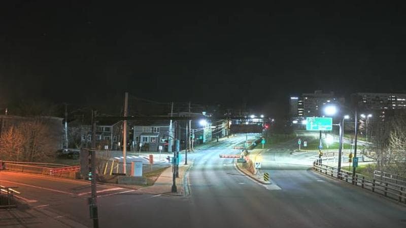 Mac Donald Bridge - Dartmouth bound