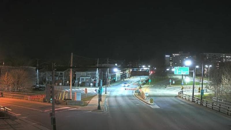 Mac Donald Bridge - Dartmouth bound