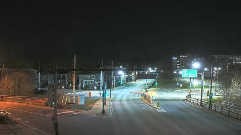 Mac Donald Bridge - Dartmouth bound