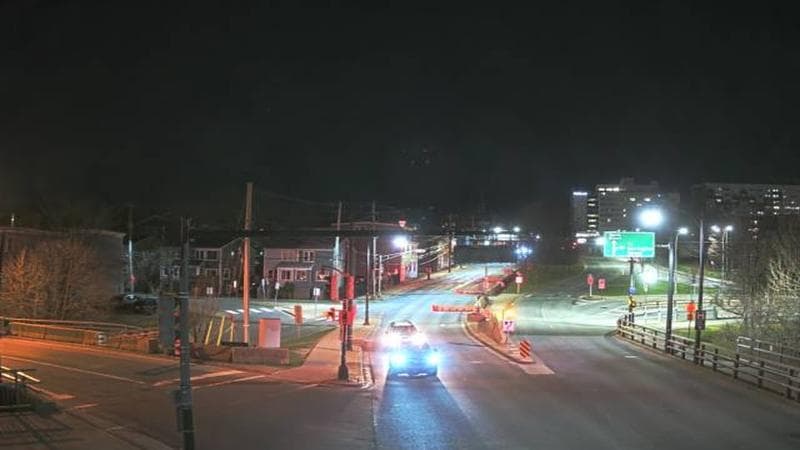 Mac Donald Bridge - Dartmouth bound