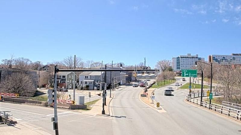 Mac Donald Bridge - Dartmouth bound