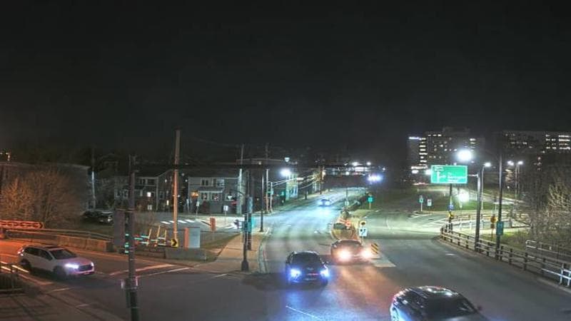 Mac Donald Bridge - Dartmouth bound